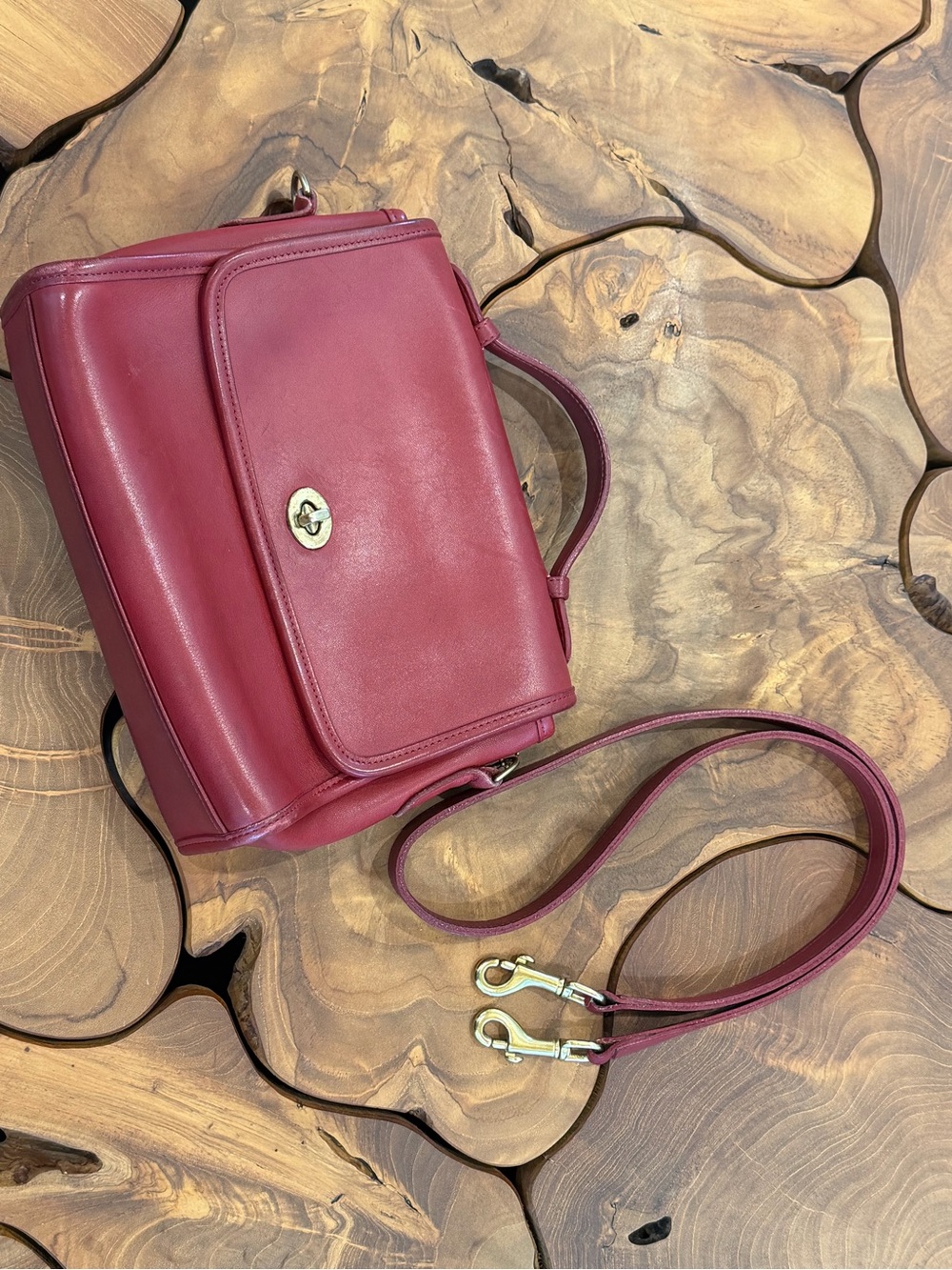 Vintage Coach Court 9870